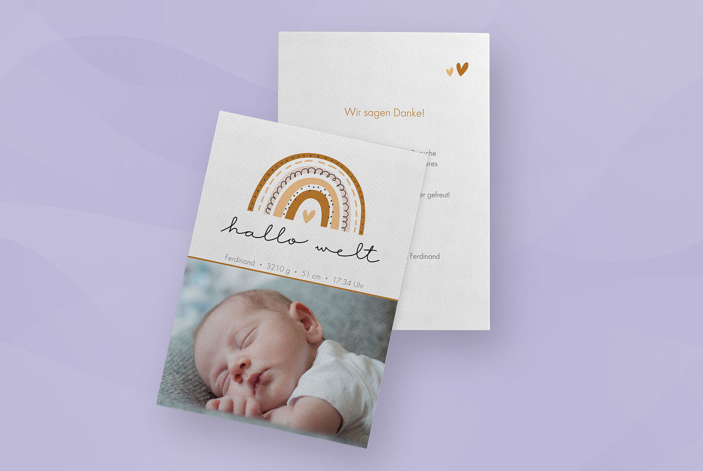 Babykarte mit Foto, Regenbogen und Herzmotiv und Aufschrift "Hallo Welt"
