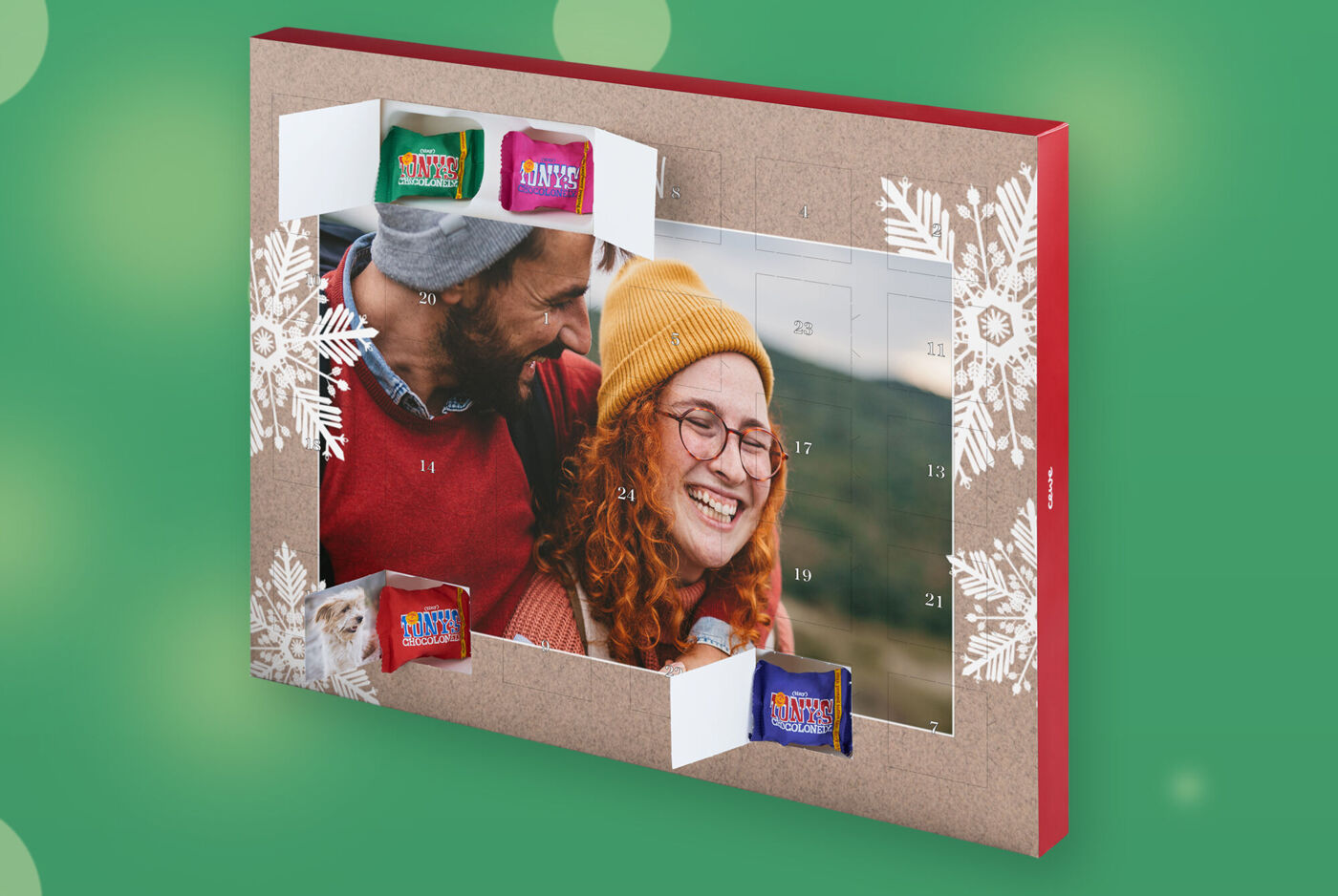 Adventkalender mit Foto von zwei Personen, geöffnete Türchen zeigen Tonys Schokolade, Schneeflocken-Motiv
