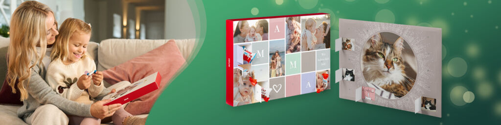 Mutter und Kind entdecken personalisierte Adventskalender mit Schokolade und Fotos von der Familie und Tieren